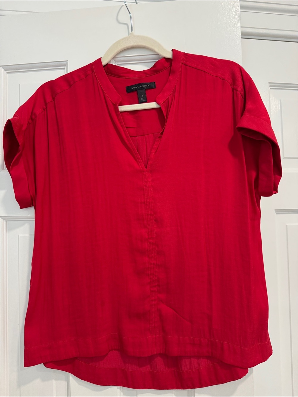 Banana Republic Bright Red Short-Sleeve V-Neck Blouse